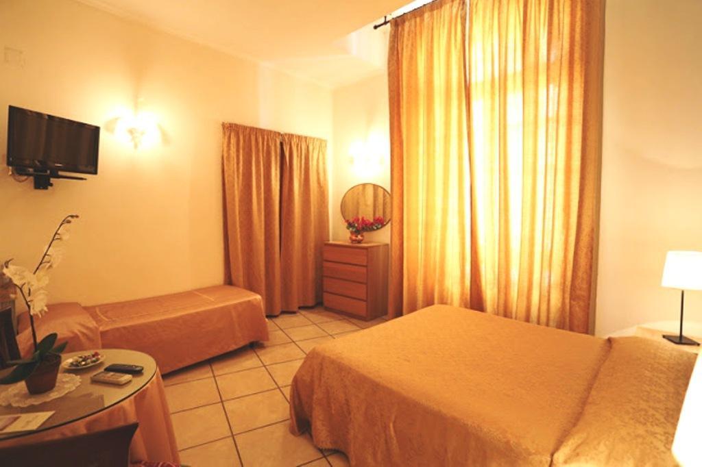 Bovio Suite Neapel Zimmer foto